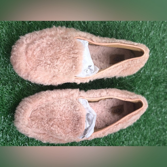 UGG 1095108 Peach Women's Hailey‎ Fluff Loafer US Size 9 - Picture 1 of 5